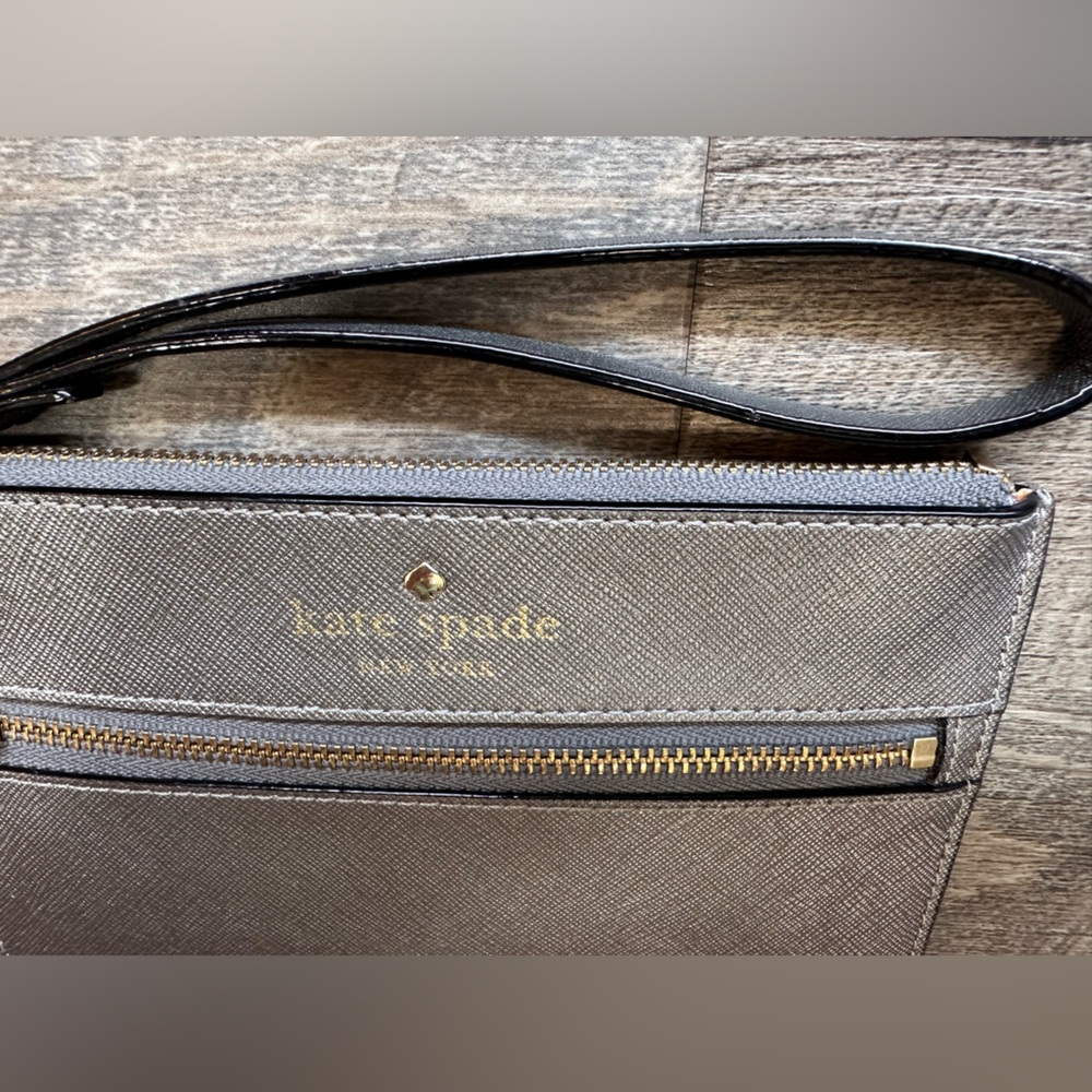 kate spade Mikas Pond Bee Zipper Wristlet - Metallic Silver Grey - Picture 11 of 17